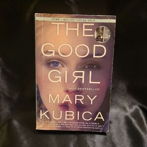 The Good Girl by Mary Kubica Paperback